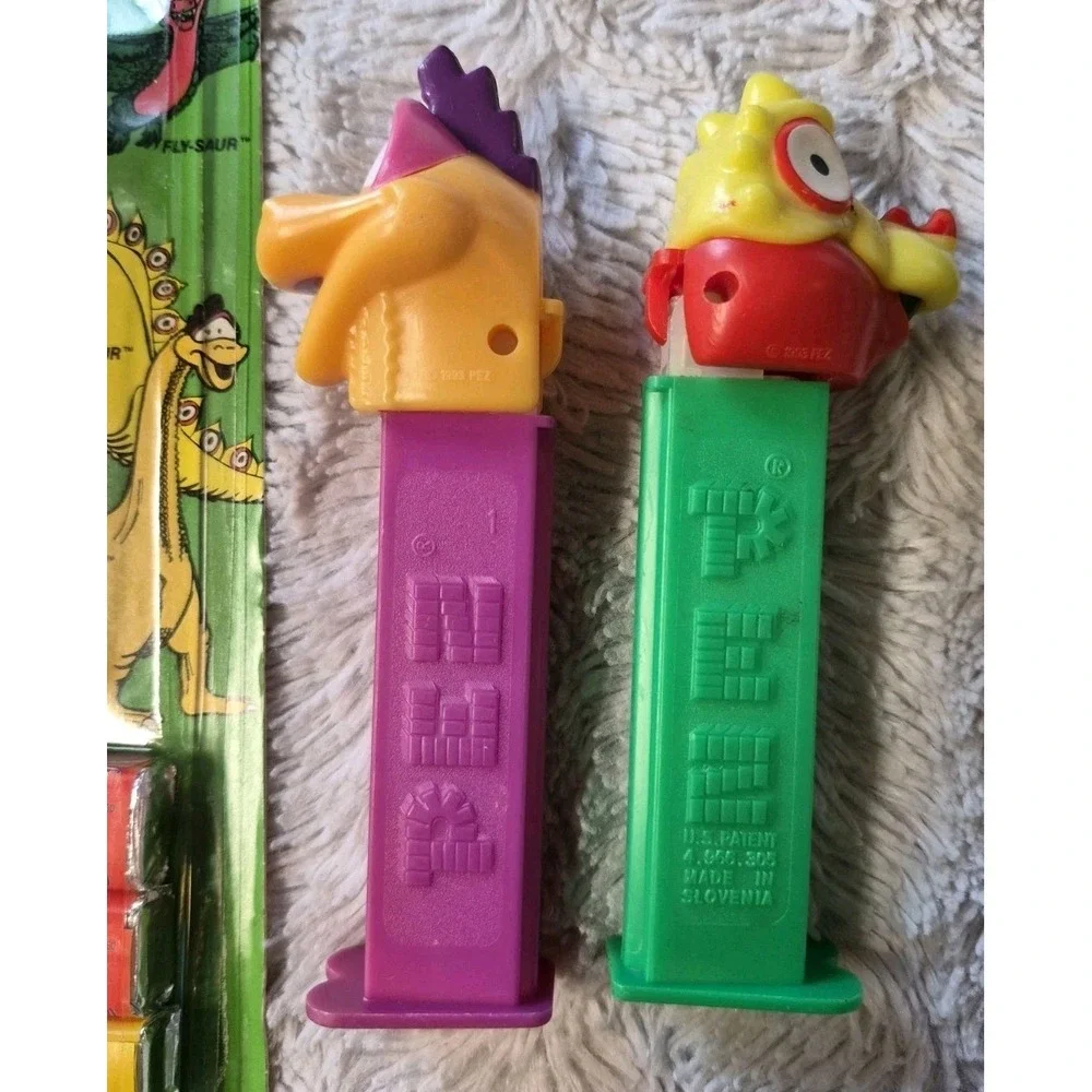 Vintage Lot Of 4 90s PEZ-A-SOARS Dispenser Dinosaurs She-Saur He-Saur Dino